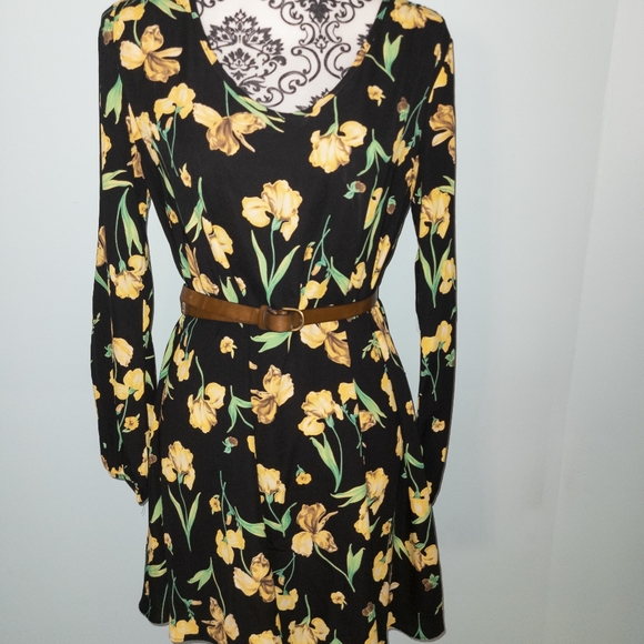 Boho Floral Dress - Picture 1 of 8
